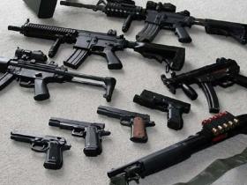У Києві громадяни почали декларувати в поліції знайдену вогнепальну зброю та боєприпаси