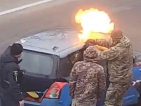 У Вишгороді ТЦКшники разом з поліцією намагались "викурити" водія із авто: у Міноборони відреагували