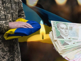 Чи може військовослужбовець сам визначати, хто отримає грошову допомогу у разі його загибелі?
