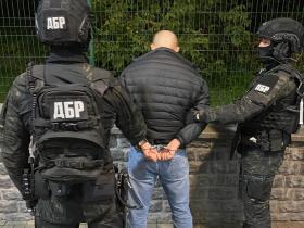 У ДБР відзвітували скільки викрили посадовців за незаконне переправлення громадян через кордон у 2024 році