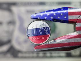 США продовжили санкції проти Росії ще на рік