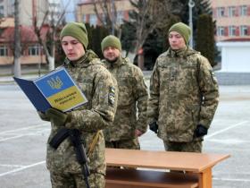 Чи покарають військового за невиконання наказу командира, якщо він не складав присягу: судова практика