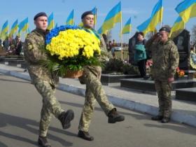 Кабмін затвердив перелік заходів з організації поховання загиблих захисників