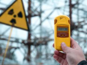 Як уточнити відомості в держреєстрах про проживання в зоні радіоактивного забруднення та отримати доплату?