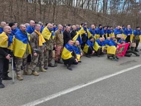 175 українських захисників звільнено з російського полону - це один із найбільших обмінів