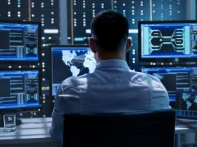 Рівень зарплат IT-спеціалістів за кордоном та в Україні - дослідження
