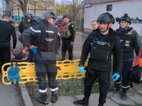 Щонайменше 12 людей загинуло та 50 поранено - росіяни ударили балістикою по Кривому Рогу (фото 18+)
