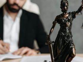 Запит до ВКДКА про адвокатів які притягалися до дисциплінарної відповідальності