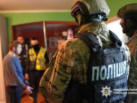 Нацполіція проводить масштабну спецоперацію по боротьбі з незаконним обігом зброї та боєприпасів: триває понад 500 обшуків