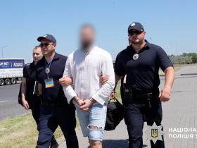 Поліцейські екстрадували організатора злочинної групи паліїв, який переховувався за кордоном