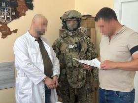 Оформлювали фіктивну інвалідність: затримано керівництво та лікарів столичного медзакладу