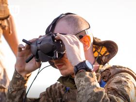 "Контракт 18-24" розширюється на операторів безпілотних систем: деталі та особливості від Міноборони