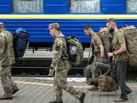 15 додаткових днів відпустки для військових: що означає підписаний Президентом Закон