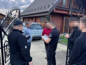 Командир військової частини у Рівному змушував підлеглих будувати йому будинок: його затримано, — ДБР