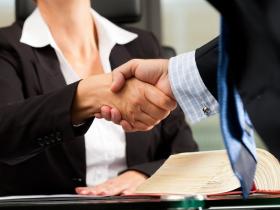 Уряд збільшив термін отримання компенсації роботодавцями з прифронтових регіонів за працевлаштування ВПО