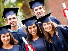 В Україні завершилась вступна кампанія до коледжів та вишів: скільки з'явилось нових студентів