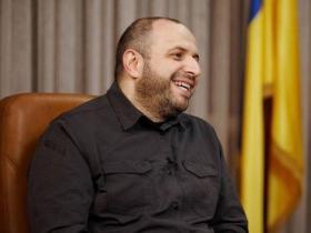 За повідомленням ЗМІ колишній міністр оборони Рустем Умеров відмовився повертатися в Україну - в ЦПД спростували цю інформацію
