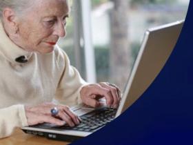 Чи може роботодавець змушувати написати заяву на звільнення за власним бажанням через досягнення пенсійного віку?