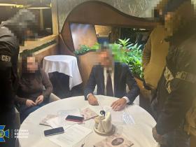 СБУ та Нацполіція затримали у Києві лідера однієї з розпущених політпартій при отриманні хабара у розмірі $160 тис