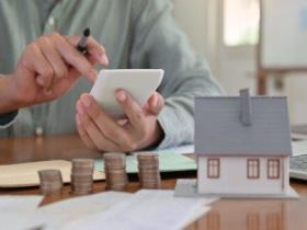 Щодо звернення стягнення на предмет іпотеки в рахунок погашення заборгованості позичальника за кредитними договорами