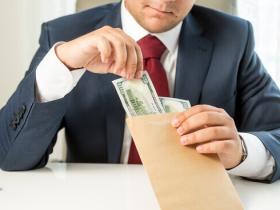 Корупція на 102 млн грн в оборонній сфері: НАБУ, САП та СБУ викрили схему на поставках захисту для танків