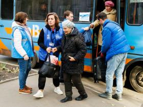 За 6 місяців з прифронтових територій України евакуювали близько 147 тисяч людей