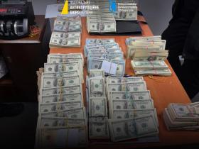 Детективи НАБУ провели обшуки на митному пості «Луцьк» Волинської митниці: вилучено понад $850 тисяч