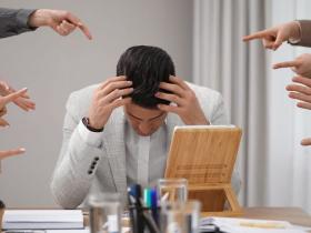Мобінг: як розпізнати та захистити свої права