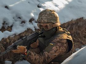 Контракт для добровольців 60+: Міноборони пояснює ключові зміни у проходженні військової служби