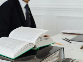 Суд задовольнив апеляційну скаргу батька у справі про призначення його опікуном недієздатної повнолітньої доньки