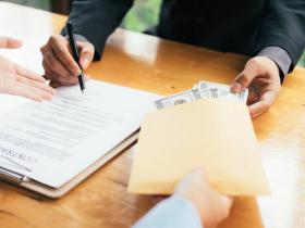 Як правильно повідомити про корупційне правопорушення: алгоритм дій та важливі рекомендації