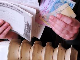 Платите за холодні батареї та іржаву воду: як змусити комунальників повернути гроші за неякісні послуги
