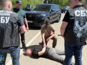 СБУ затримала керівника Житомирського обласного ТЦК, який займався вимаганням коштів