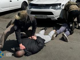 Під прикриттям благодійних фондів «заробляли» на ухилянтах: СБУ викрила ділків