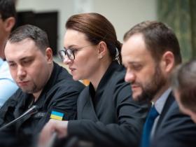 Уряд працює над збільшенням фінансової підтримки прифронтових громад, - Свириденко