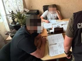 «Безоплатний» захисник за 3 тисячі доларів: ДБР викрило адвоката, який обіцяв умовний термін через зв’язки в суді