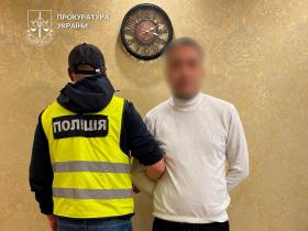 «Щоб ТЦК не конфіскувало майно»: шахраї заволоділи будинком і квартирою чоловіка на 5,6 млн грн