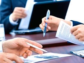 Повернення скарги у разі наявності у суду сумнівів щодо автентичності підпису заявника
