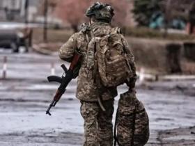 Самовільним залишенням місця служби є залишення військовим своєї частини або іншого місця виконання обов'язків без дозволу командира - ВС