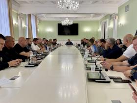 У Києві хочуть встановити єдині правила роботи бізнесу під час повітряних тривог