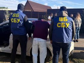 Викрито адвоката, який хотів заволодіти $315 тис клієнтки, прикриваючись зв’язками - ОГП