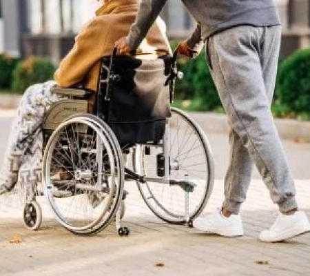 Відстрочка від призову: чи можна оформити догляд за батьками, якщо є брат чи сестра