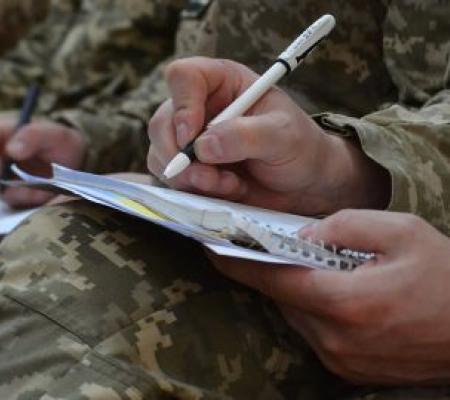 Юридичний компас для військовослужбовців ЗСУ: як правильно подати рапорт та захистити свої права?