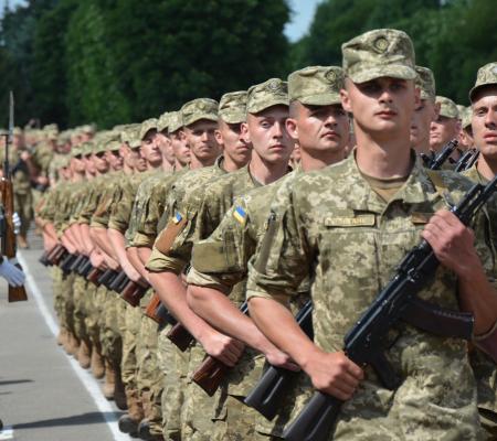 Щодо правомірності призову (прийняття) на військову службу особи, яка не досягла 25-річного віку: позиція КАС ВС