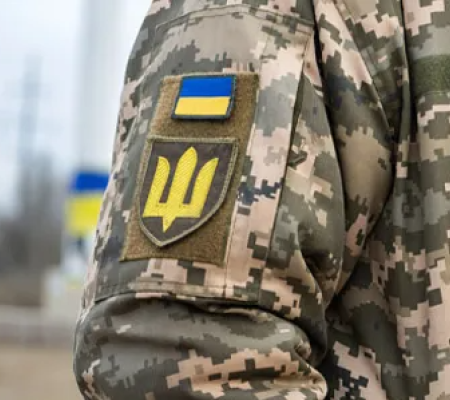 Одноразова матеріальна допомога військовим, які опинилися у складних життєвих обставинах: хто може отримати?