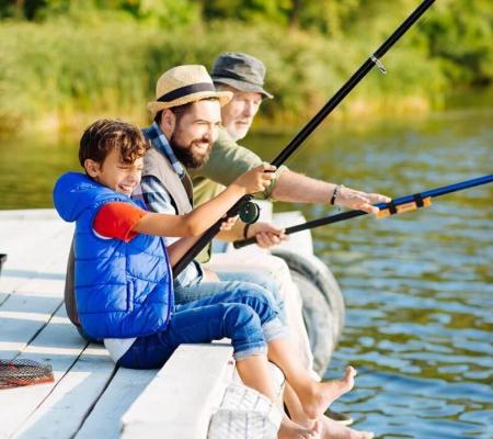 Правила риболовлі в Україні: де можна рибалити безкоштовно, коли нерестова заборона та як уникнути штрафів