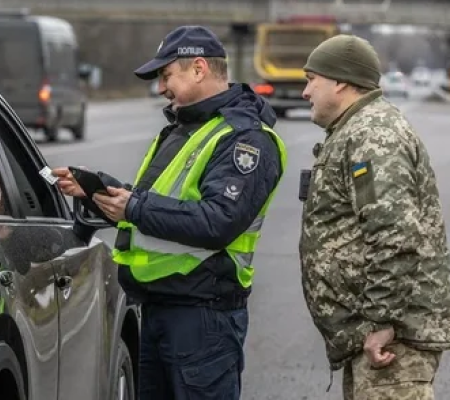 ТЦК має право звернутись до поліції лише у разі вчинення правопорушення за ст. 210-1, а не 210 КУПаП, - суд