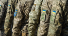 Військовим, які за процедурою умовно-дострокового звільнення стали на захист України, розширили права