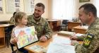 Звільнення з військової служби: жінка-військовослужбовець та дитина від іншого шлюбу