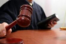 Про належного відповідача у спорі про поновленні на роботі
